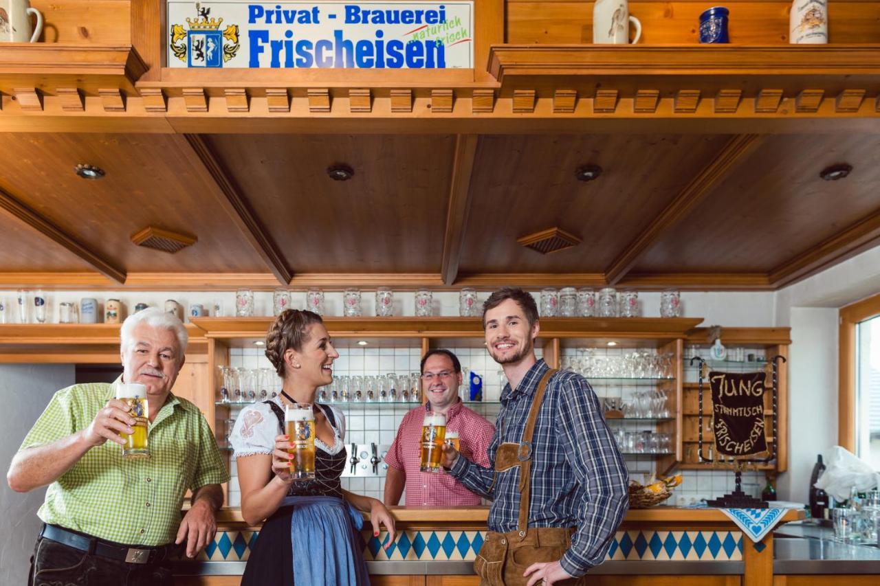 Brauerei Und Gasthof Frischeisen Кельхайм Экстерьер фото